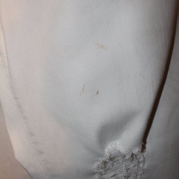 New York & Co Soho - Cropped Distressed Boyfriend Jeans - White - Size 14 - Picture 3 of 4
